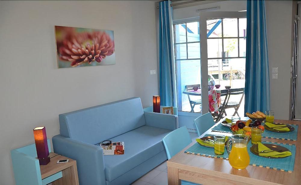 Lagrange Grand Bleu Vacances - Residence La Grenadine Marseillan  Exterior photo